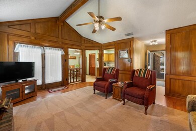 1101 Shady Grove Dr, Granbury, TX 76049 - photo 6