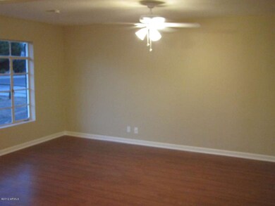 living room 004
