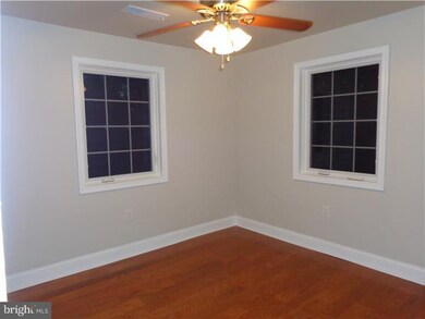 321 Howell Dr, New Castle, DE 19720 - photo 7