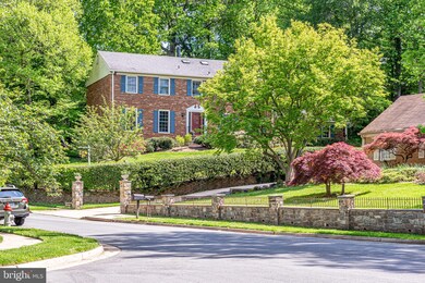 5815 Bent Twig Rd, McLean, VA 22101 - photo 2