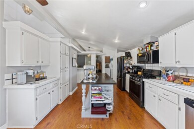 33467 Hidden Hollow Dr, Wildomar, CA 92595 - photo 5