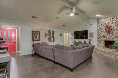 Spacious! Great for entertaining!