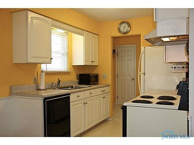 4711 Edgemont Rd, Toledo, OH 43611 - photo 4