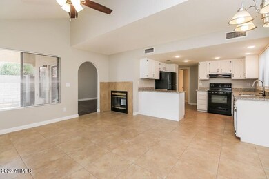 1030 E Sunburst Ln, Tempe, AZ 85284 - photo 6