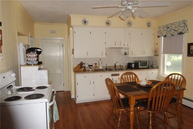 971 Cass Ave unit 1R, Woonsocket, RI 02895 - photo 4