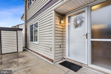 15002 Haslemere Ct, Silver Spring, MD 20906 - photo 2