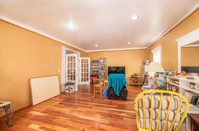 Interior2-