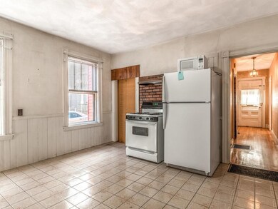 10 Spruce Ave unit 10, Cambridge, MA 02138 - photo 4