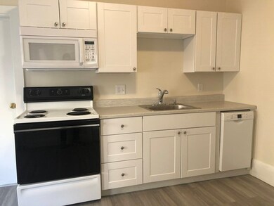 11 Banks St unit B, Waltham, MA 02451 - photo 2