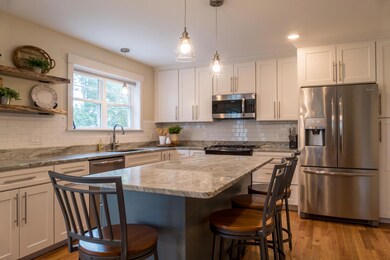 20-Kitchen (1 of 5)