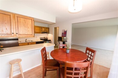 145 N Twin Oaks Terrace, South Burlington, VT 05403 - photo 6