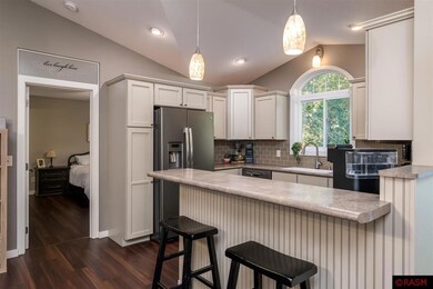 125 Goldfinch Ct, Mankato, MN 56001 - photo 4