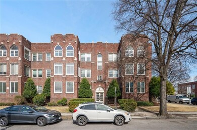 800 Gates Ave unit C-2, Norfolk, VA 23517 - photo 2