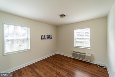 2303 Farrington Ave unit 203, Alexandria, VA 22303 - photo 7