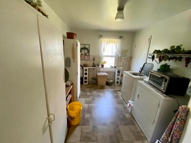 Laundry Room 2