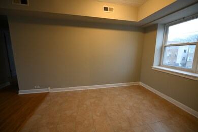 6019 N Fairfield Ave unit 6019, Chicago, IL 60659 - photo 5