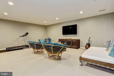 936 Magnolia Blossom Ct, Sykesville, MD 21784 - photo 4