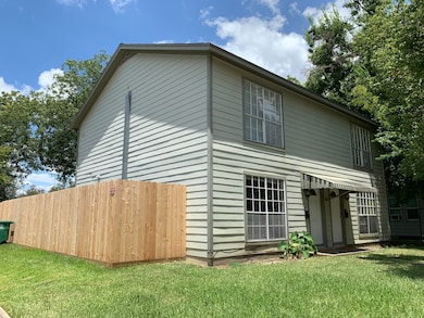 901 Tabor St unit A, Houston, TX 77009 - photo 2