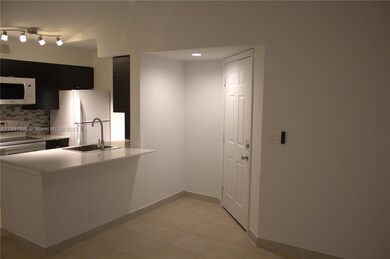 2826 S University Dr unit 3203, Davie, FL 33328 - photo 4