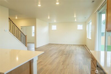 13702 185th Street Ct E unit 103, South Hill, WA 98374 - photo 6