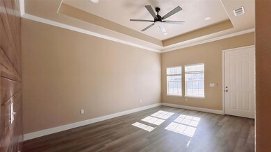 810 S 4th St, Bonham, TX 75418 - photo 5