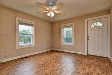 407 E Mt. Vernon-4