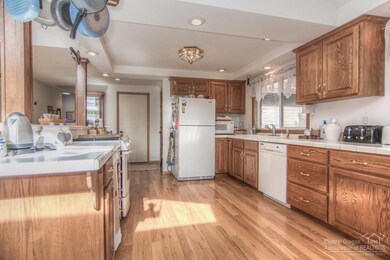 61177 Loy Ln, Bend, OR 97702 - photo 4