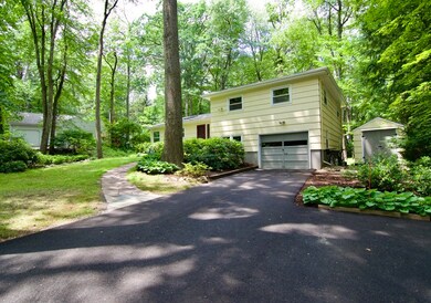 130 Red Gate Ln, Amherst, MA 01002 - photo 2