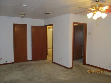 10505 Wolbrook St, Houston, TX 77016 - photo 7