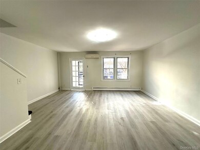 5849 206th St, Bayside, NY 11364 - photo 5