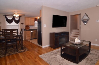25 Endicott St, Cranston, RI 02910 - photo 5