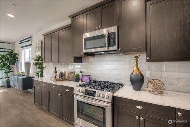 13714 197th St E unit 19, Graham, WA 98338 - photo 4