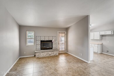 2561 W Whisbrook Ln, Tucson, AZ 85741 - photo 5