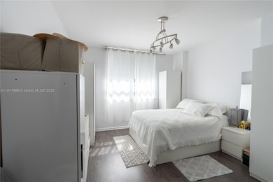 Courts Brickell Key unit 1407, Miami, FL 33131 - photo 5