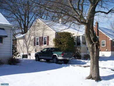 313 Springfield Ave, Folsom, PA 19033 - photo 4