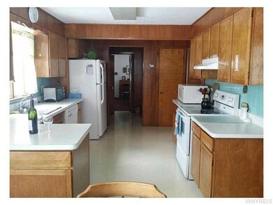 Kitchen. Breakfast area in kitchen and pantry lots