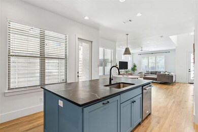 5841 Martel Ave, Dallas, TX 75206 - photo 5