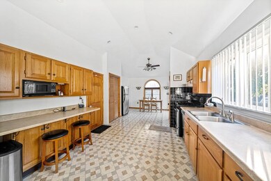 10 Evans St, North Weymouth, MA 02191 - photo 7