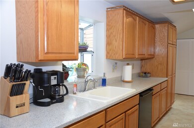 8015 219th St SW, Edmonds, WA 98026 - photo 4