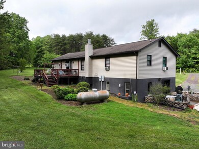 31894 Zoar Rd, Locust Grove, VA 22508 - photo 2