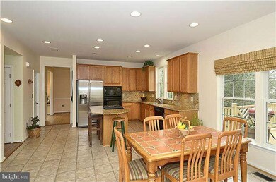 11500 Seneca Forest Cir, Germantown, MD 20876 - photo 6