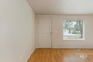 1022 W Hawaii Ave, Nampa, ID 83686 - photo 2