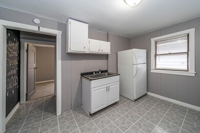 121 Academy St (9 of 11)