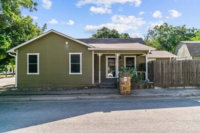 601 N Walnut St, Weatherford, TX 76086 - photo 3