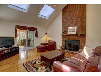 Den/Family/Great Room. Soaring ceilings, sky light
