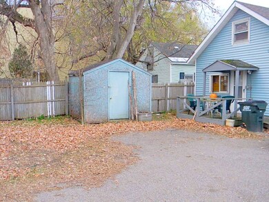 196 Elmwood Ave, Burlington, VT 05401 - photo 4