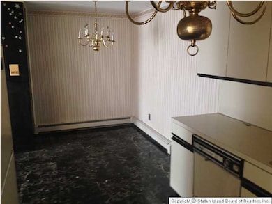 120 Lamped Loop unit A, Staten Island, NY 10314 - photo 5