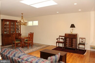 7004 Elkton Dr, Springfield, VA 22152 - photo 5