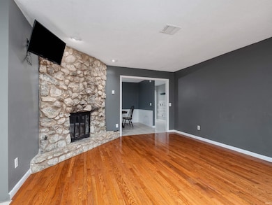 2103 Skyhawk Dr, Fort Wayne, IN 46815 - photo 5