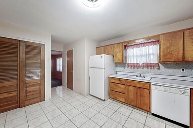 Eat in Kitchen